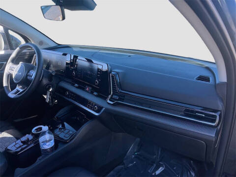 2024 Kia Sportage Hybrid LX