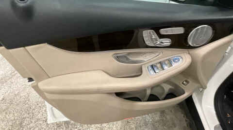 2017 Mercedes-Benz GLC GLC 300