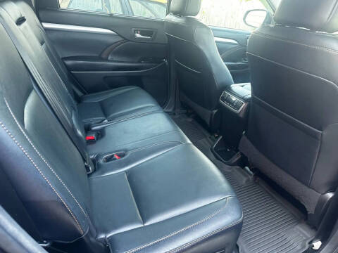 2017 Toyota Highlander