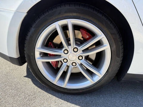 2013 Tesla Model S Performance