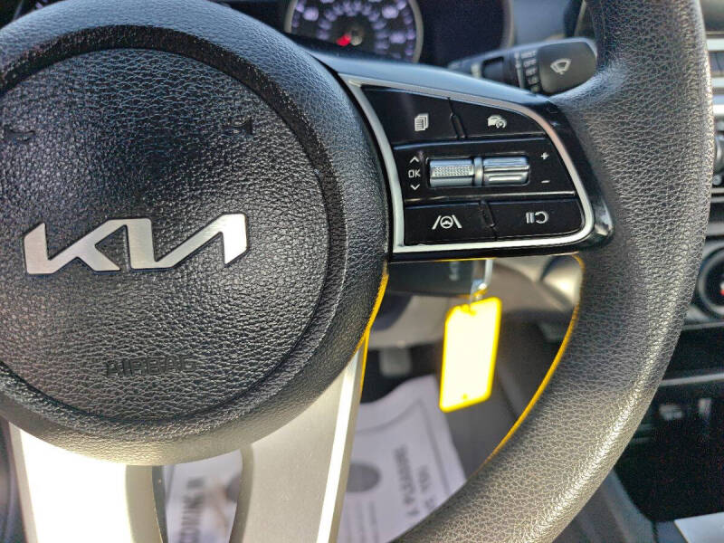 2023 Kia Forte LXS