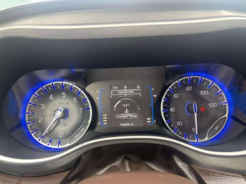 2017 Chrysler Pacifica Touring-L