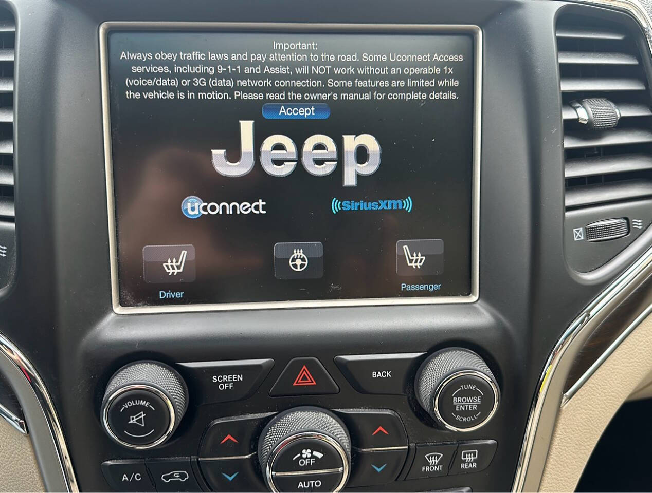 2014 Jeep Grand Cherokee for sale at VIP Motor Sales in Hazel Park, MI