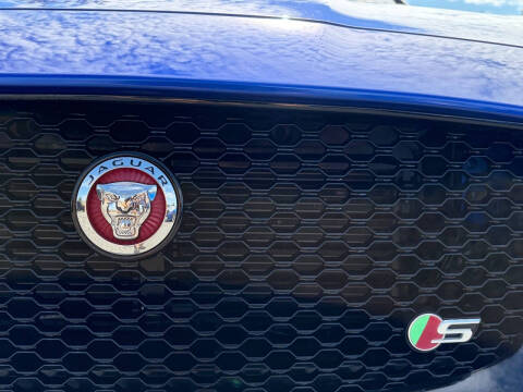 2018 Jaguar F-PACE S