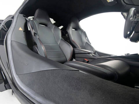 2023 McLaren GT