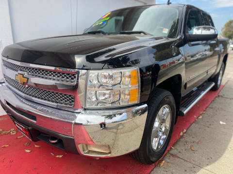 2013 Chevrolet Silverado 1500 for sale at Auto Max of Ventura in Ventura CA