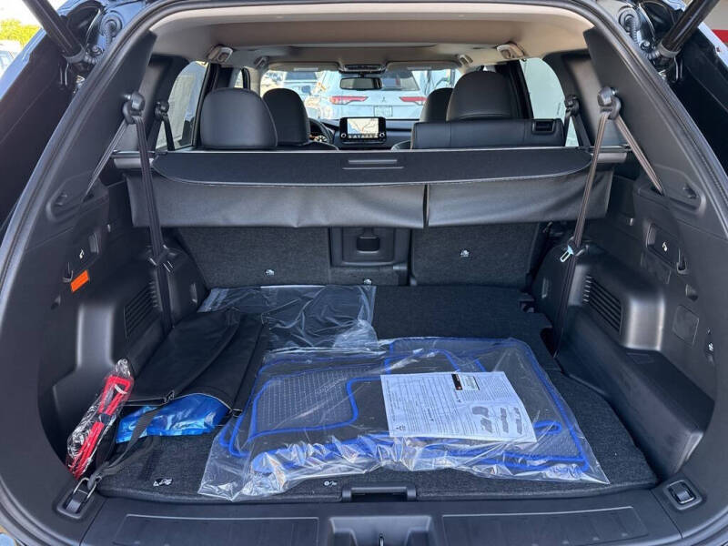 2025 Mitsubishi Outlander PHEV SEL