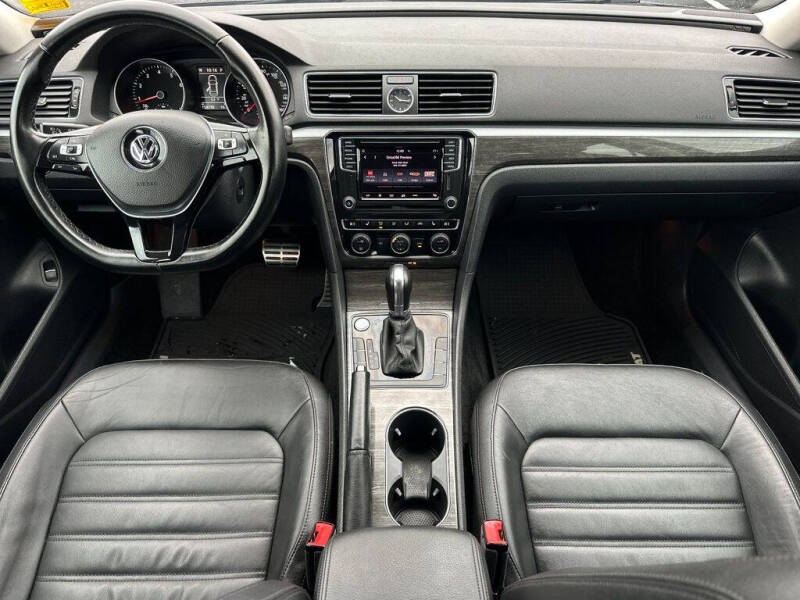 2016 Volkswagen Passat