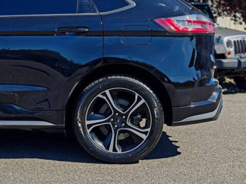 2020 Ford Edge ST