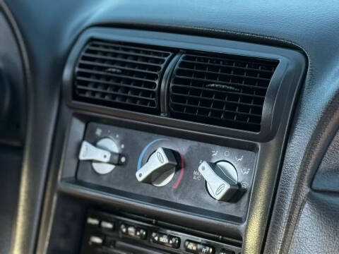 2003 Ford Mustang SVT Cobra