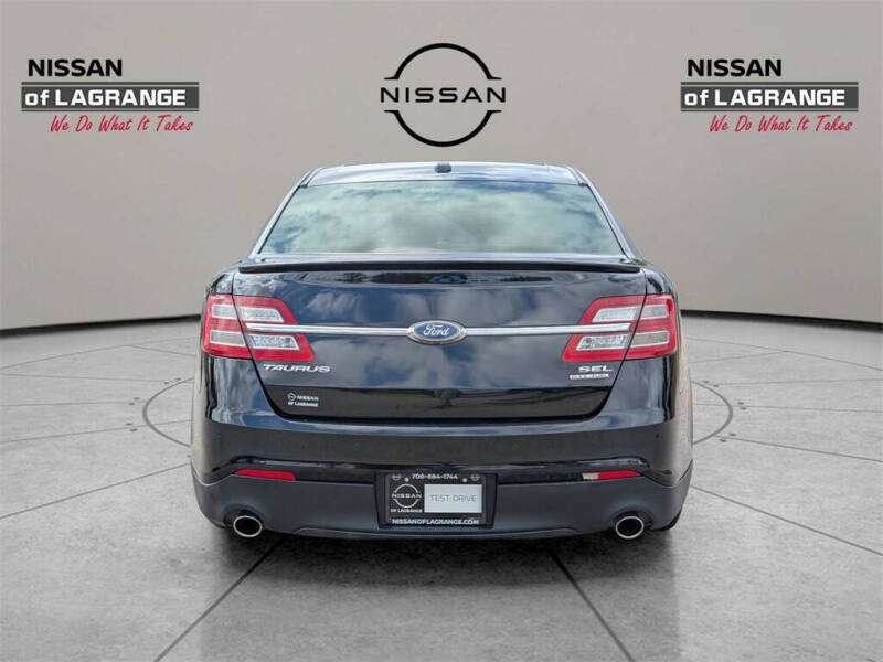 2017 Ford Taurus SEL