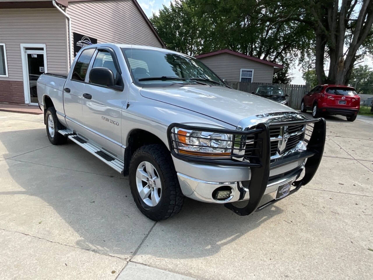 2006 Dodge Ram 1500 for sale at Auto Connection in Waterloo, IA