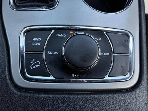 2020 Jeep Grand Cherokee Laredo E