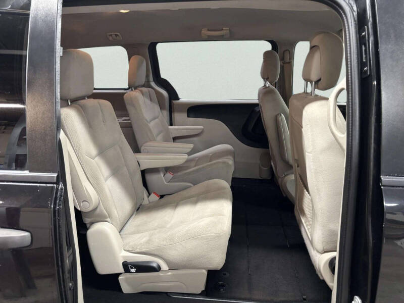 2016 Dodge Grand Caravan American Value Package