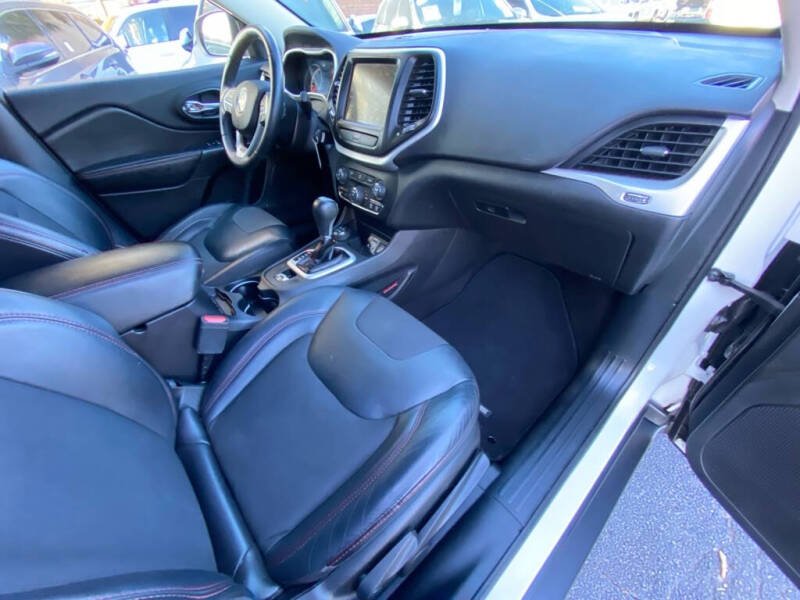 2017 Jeep Cherokee Trailhawk