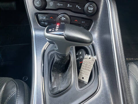 2016 Dodge Challenger SXT