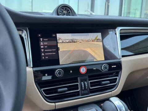 2025 Porsche Macan S