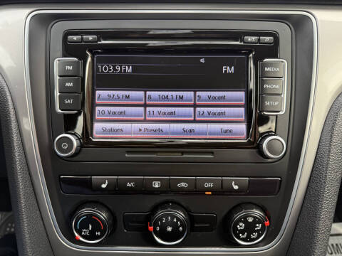 2015 Volkswagen Passat