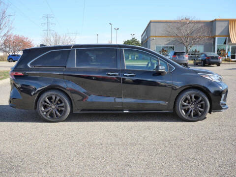 2021 Toyota Sienna XSE 7-Passenger
