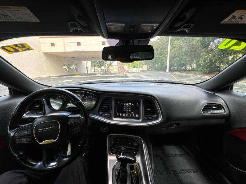 2020 Dodge Challenger SXT