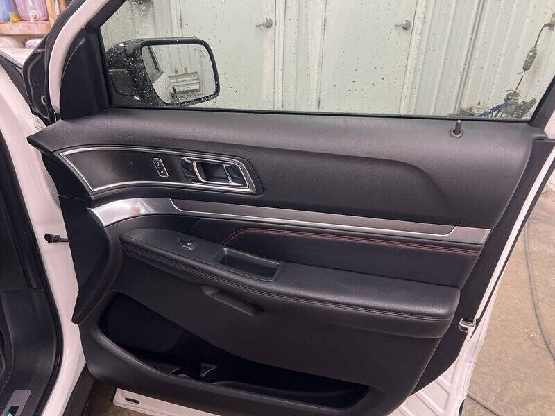 2019 Ford Explorer Sport