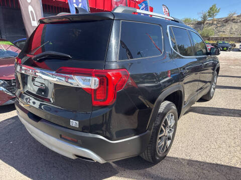 2023 GMC Acadia SLT
