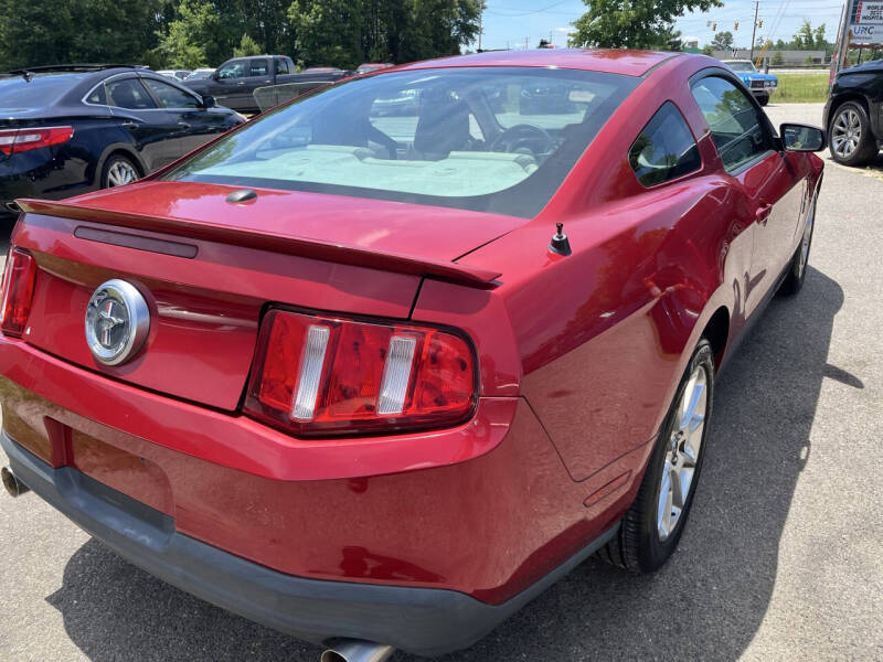 2010 Ford Mustang V6 Premium
