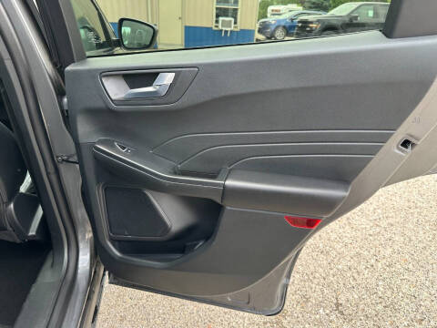 2025 Ford Escape Platinum