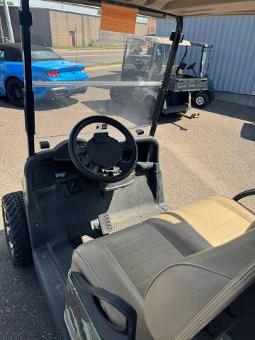 2020 E-Z-GO RXV ELiTE