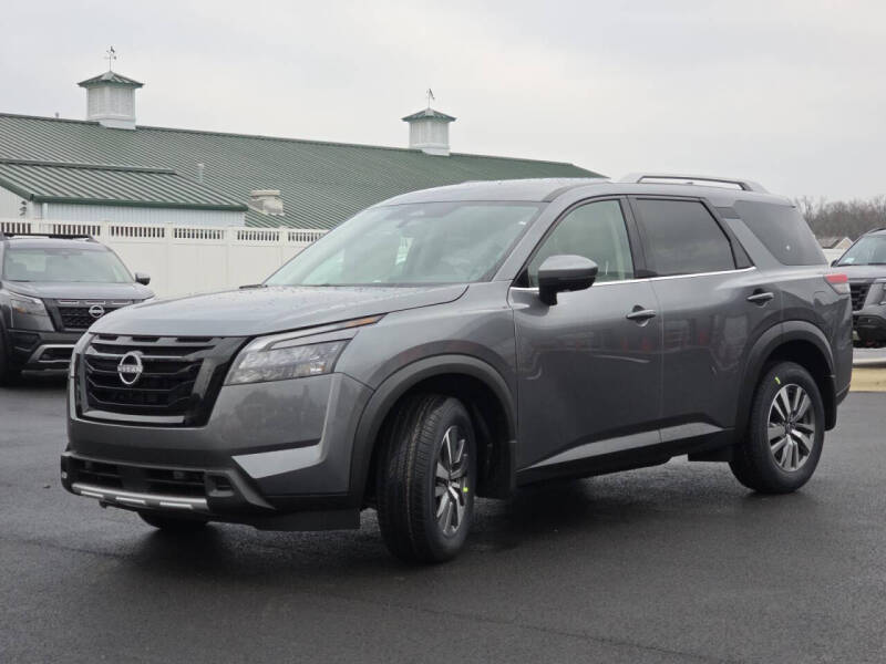 2025 Nissan Pathfinder SL