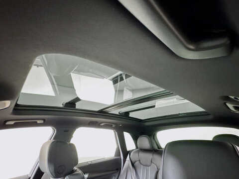 2024 Audi Q5 e quattro S line Prestg 55 TFSI