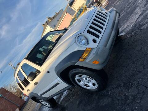 2006 Jeep Liberty for sale at Rod's Automotive in Cincinnati OH