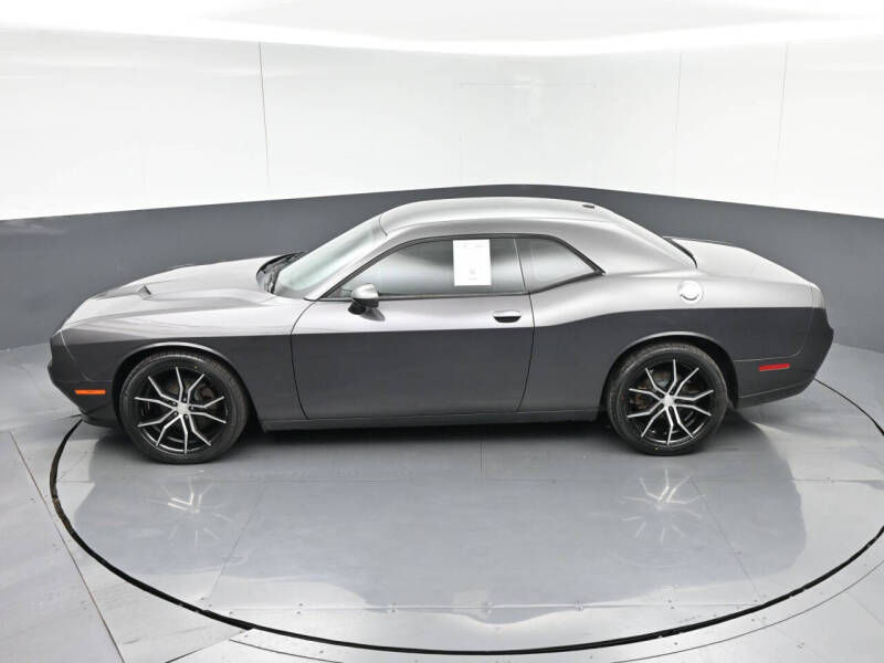 2017 Dodge Challenger SXT