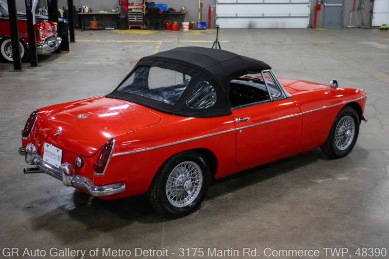 1965 MG MGB