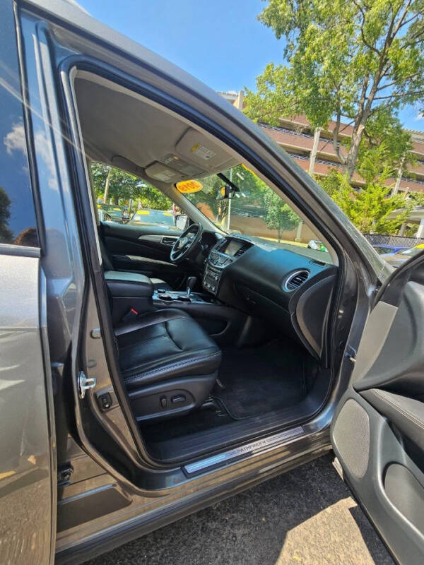 2019 Nissan Pathfinder Platinum