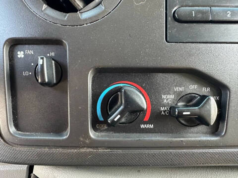 2013 Ford E-Series E-350 SD