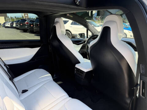 2019 Tesla Model X Standard Range