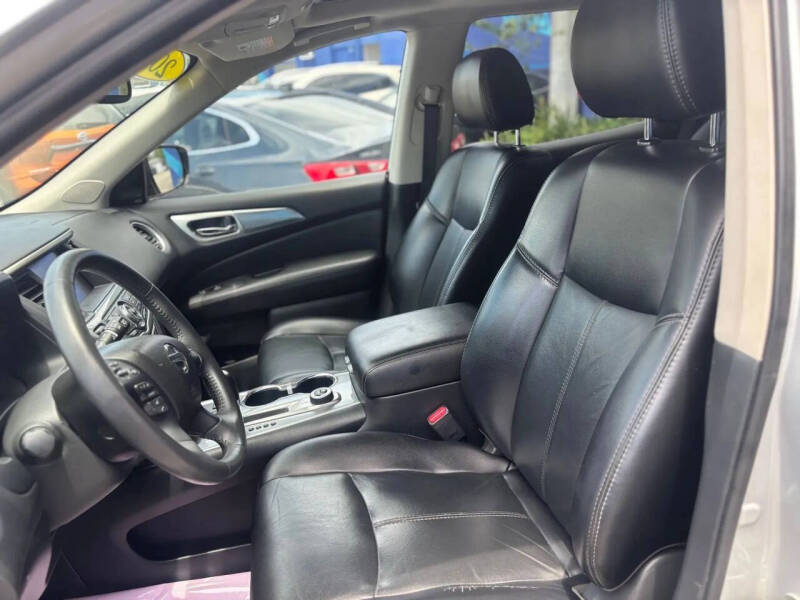 2017 Nissan Pathfinder