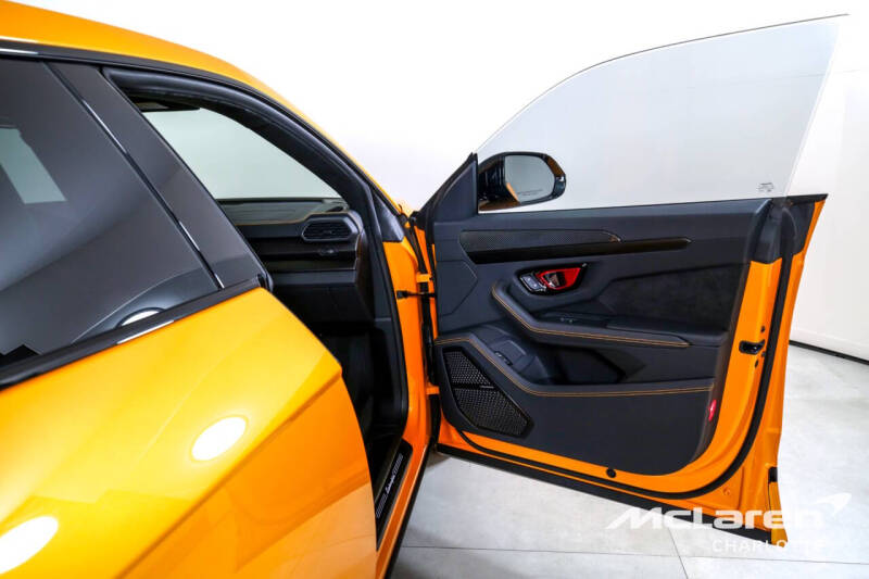 2023 Lamborghini Urus S