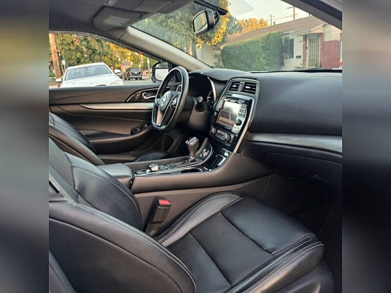 2017 Nissan Maxima