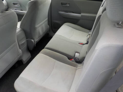 2012 Toyota Prius v Two