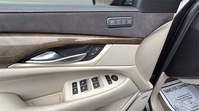 2018 Cadillac Escalade ESV Premium Luxury