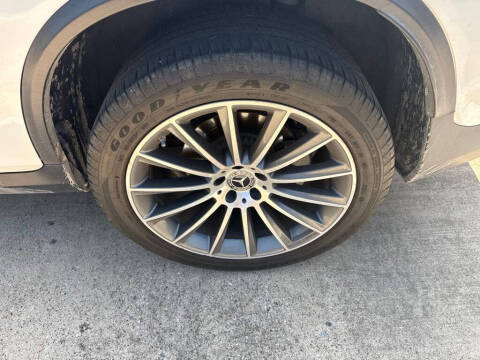 2019 Mercedes-Benz GLC GLC 300 4MATIC
