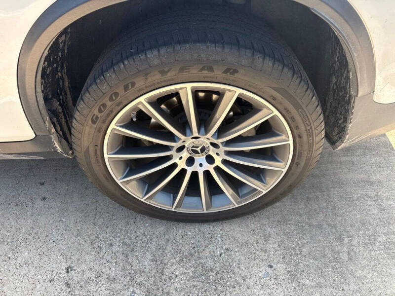 2019 Mercedes-Benz GLC GLC 300 4MATIC
