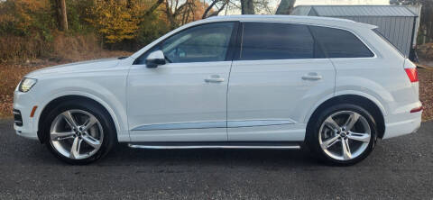 2019 Audi Q7 for sale at R & D Auto Sales Inc. in Lexington NC