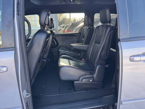 2016 Dodge Grand Caravan R/T