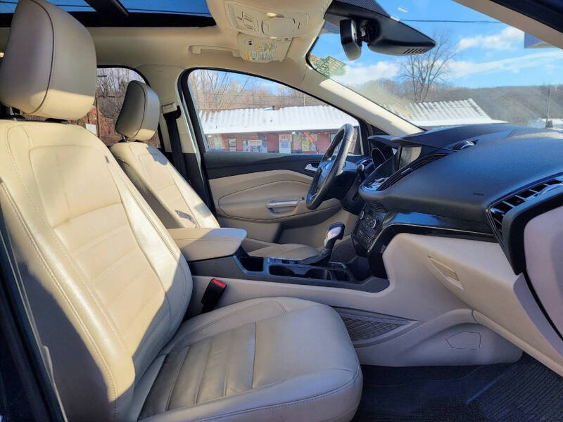 2019 Ford Escape Titanium
