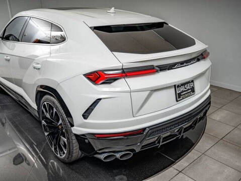 2022 Lamborghini Urus