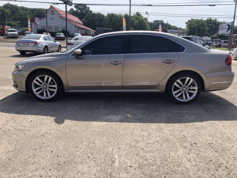 2016 Volkswagen Passat 1.8T SEL Premium