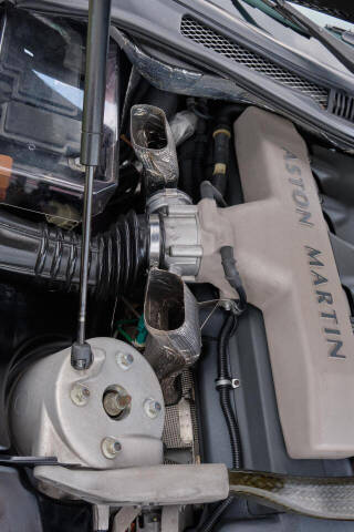 2003 Aston Martin V12 Vanquish